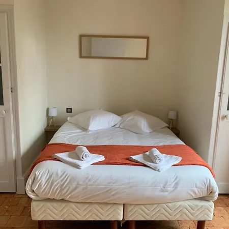 Grande Maison Familiale, 5 Chambres, Jardin, Proche 24 Du Mans Et Abbaye De Solesmes. - Fr-1-410-427 펜션 *