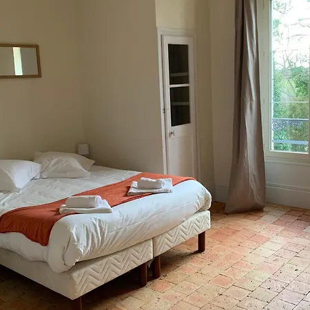 Grande Maison Familiale, 5 Chambres, Jardin, Proche 24 Du Mans Et Abbaye De Solesmes. - Fr-1-410-427 *