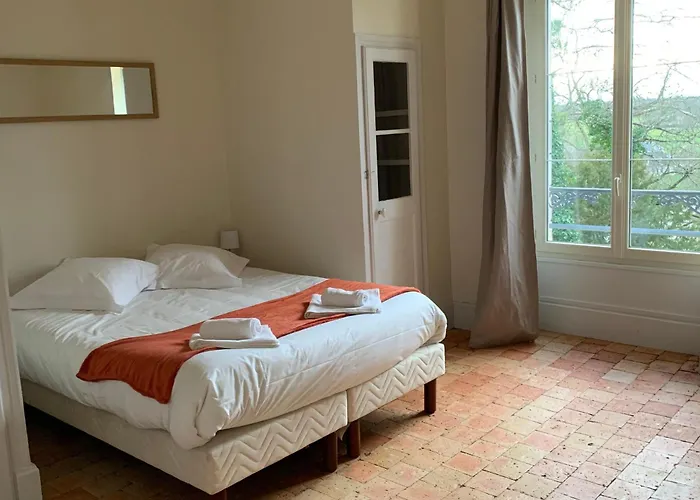 Grande Maison Familiale, 5 Chambres, Jardin, Proche 24 Du Mans Et Abbaye De Solesmes. - Fr-1-410-427 *